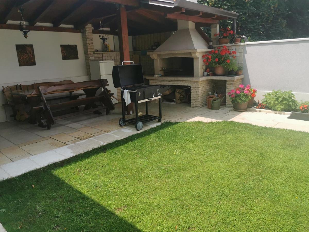 Apartments Slisko Пореч Екстер'єр фото