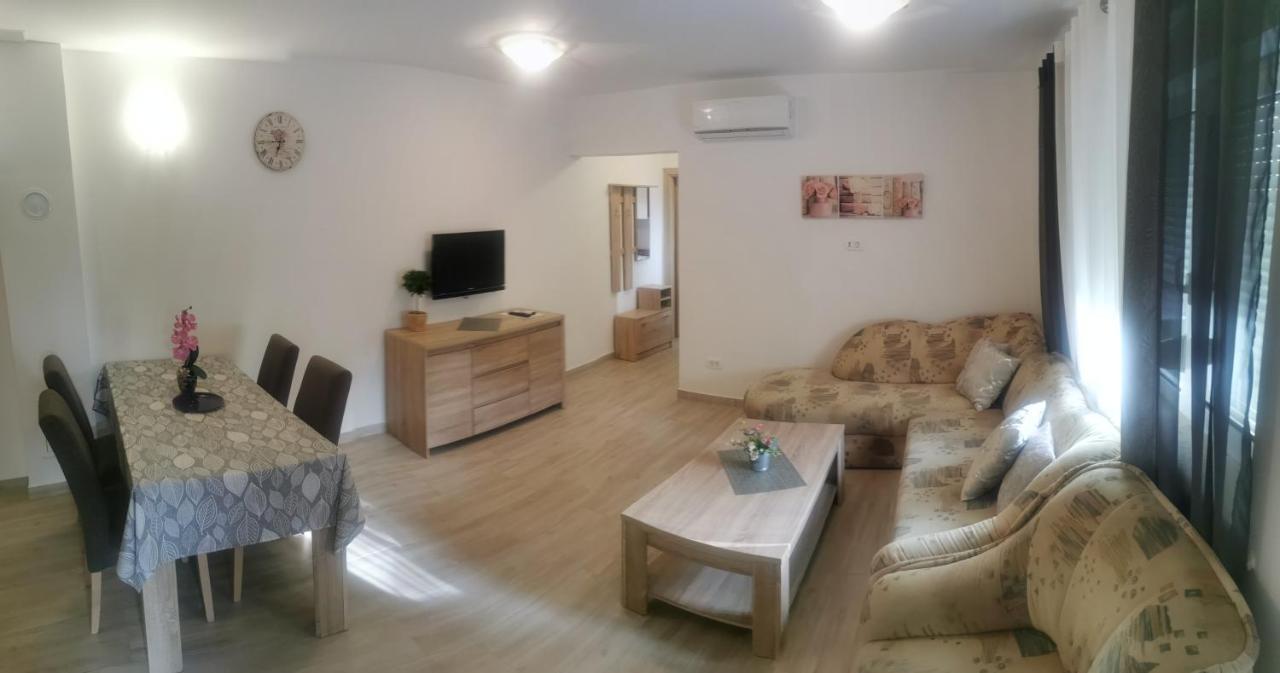 Apartments Slisko Пореч Екстер'єр фото